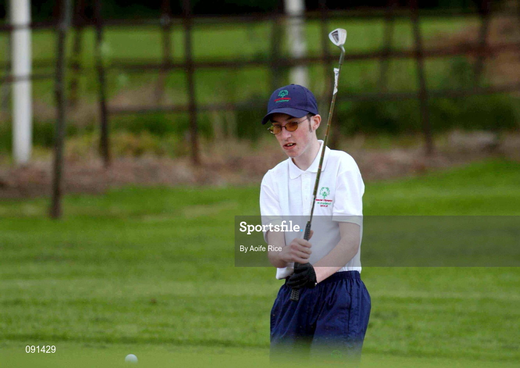 20 June 2002; Darren McClatchey of Down plays a shot from the bunker at the first during the 2002 Special Olympics Ireland National Games at Elm Green Golf Club in Castleknock, Dublin. Photo by Aoife Rice/Sportsfile