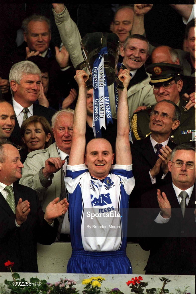 30 June 2002; Waterford captain Fergal Hartley lifts the trophy following his side's victory the Guinness Munster Senior Hurling Championship Final match between Waterford and Tipperary at Páirc Uí Chaoimh in Cork. Photo by Brendan Moran/Sportsfile