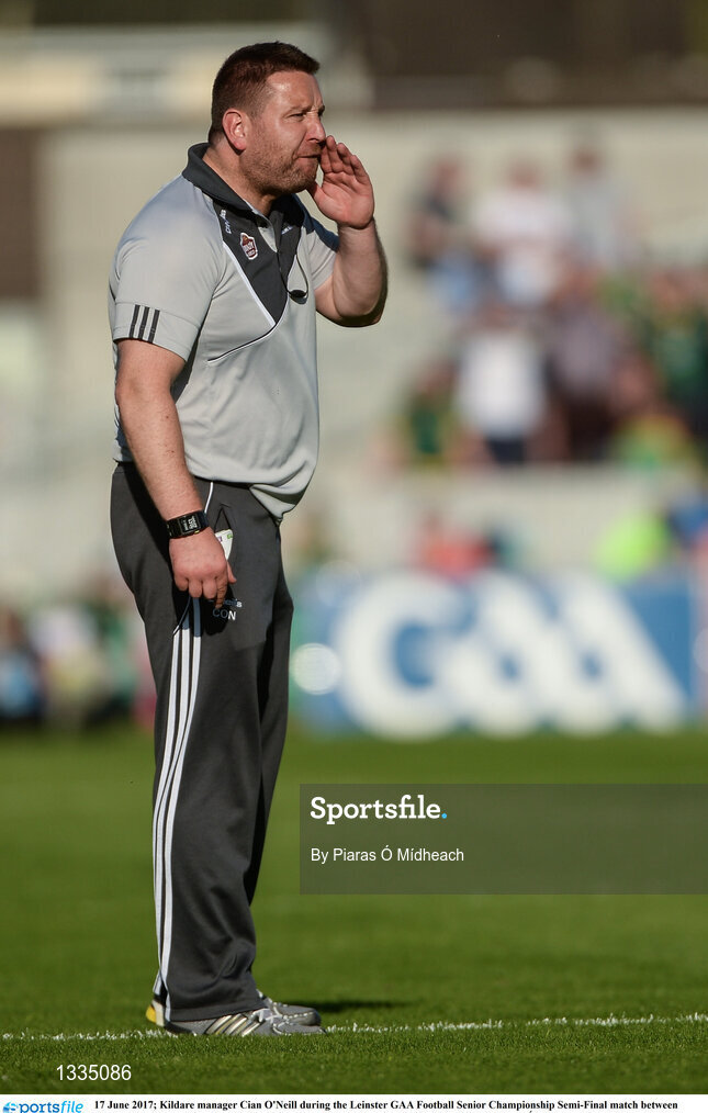 17 June 2017; Kildare manager Cian O'Neill during the Leinster GAA Football Senior Championship Semi-Final match between Meath and Kildare at Bord na Móna O'Connor Park in Tullamore, Co Offaly. Photo by Piaras Ó Mídheach/Sportsfile