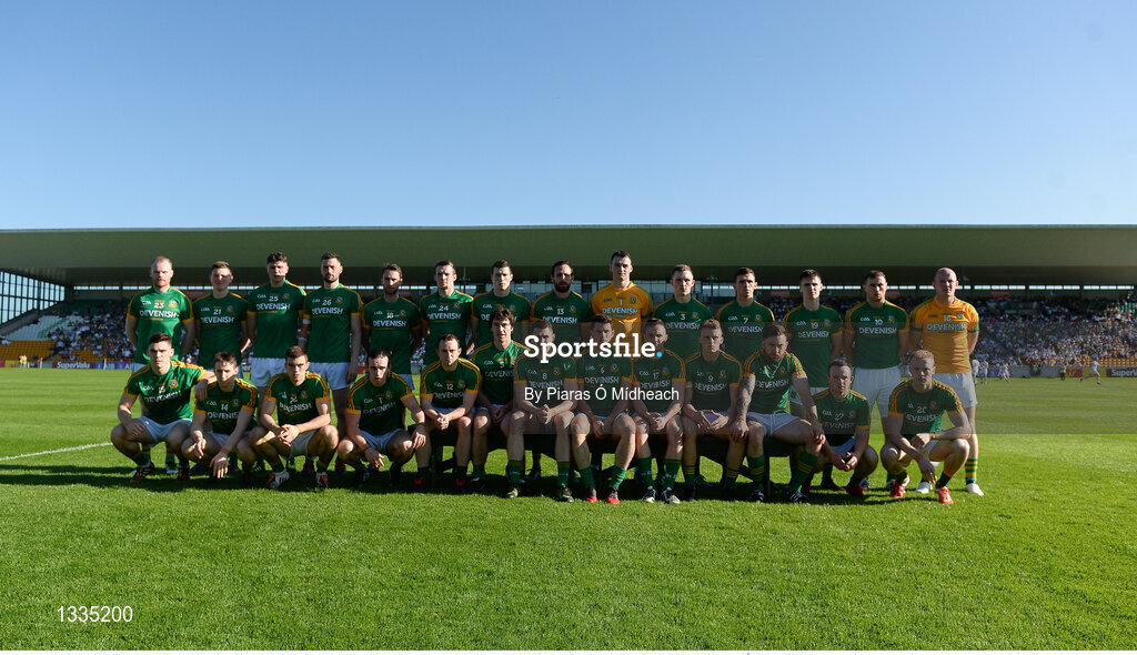 17 June 2017; The Meath squad before the Leinster GAA Football Senior Championship Semi-Final match between Meath and Kildare at Bord na Móna O'Connor Park in Tullamore, Co Offaly. Photo by Piaras Ó Mídheach/Sportsfile