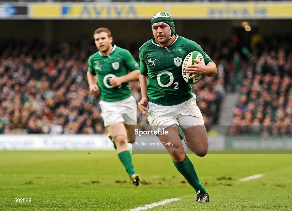 5 February 2012; Rory Best, Ireland, on his way to scoring his side's first try. RBS Six Nations Rugby Championship, Ireland v Wales, Aviva Stadium, Lansdowne Road, Dublin. Picture credit: Stephen McCarthy / SPORTSFILE