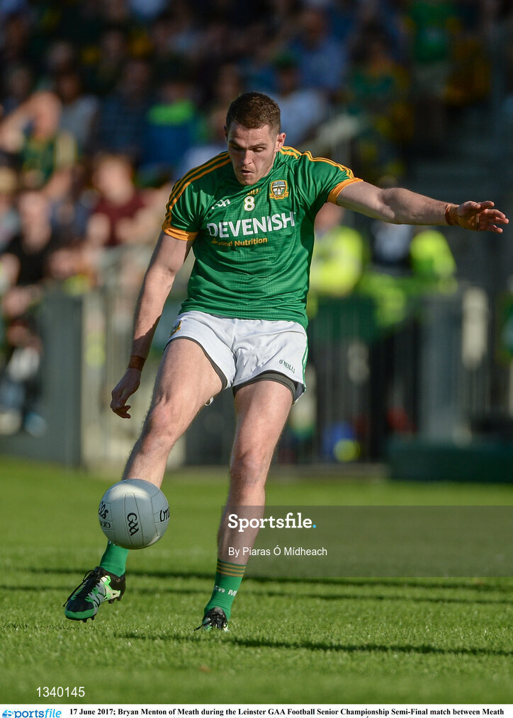 17 June 2017; Bryan Menton of Meath during the Leinster GAA Football Senior Championship Semi-Final match between Meath and Kildare at Bord na Móna O'Connor Park in Tullamore, Co Offaly. Photo by Piaras Ó Mídheach/Sportsfile