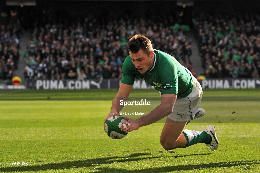 25 February 2012; Tommy Bowe, Ireland, goes over to score his side's second try. RBS Six Nations Rugby Championship, Ireland v Italy, Aviva Stadium, Lansdowne Road, Dublin. Picture credit: David Maher / SPORTSFILE