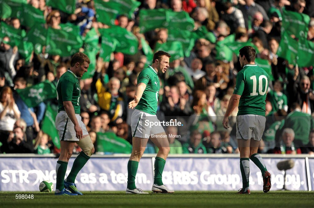 25 February 2012; Tommy Bowe, Ireland, celebrates scoring his side's second try with team mates Jonathan Sexton, right, and Keith Earls. RBS Six Nations Rugby Championship, Ireland v Italy, Aviva Stadium, Lansdowne Road, Dublin. Picture credit: Brendan Moran / SPORTSFILE