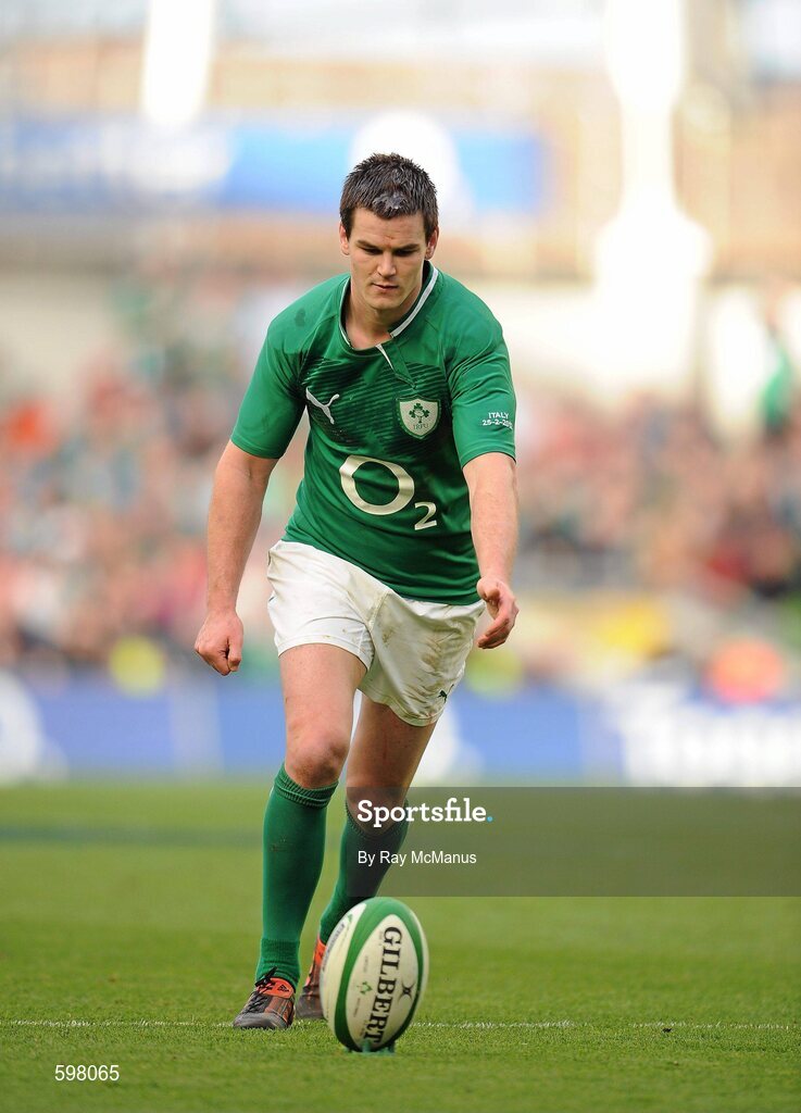 25 February 2012; Jonathan Sexton, Ireland, kicks a penalty in the 62nd minute to make the scoreline 30-10. RBS Six Nations Rugby Championship, Ireland v Italy, Aviva Stadium, Lansdowne Road, Dublin. Picture credit: Ray McManus / SPORTSFILE