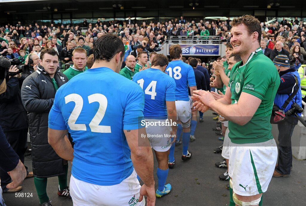 25 February 2012; The Ireland team, including Cian Healy, left, Tom Court and Donnacha Ryan applaud the Italy team as they leave the field. RBS Six Nations Rugby Championship, Ireland v Italy, Aviva Stadium, Lansdowne Road, Dublin. Picture credit: Brendan Moran / SPORTSFILE