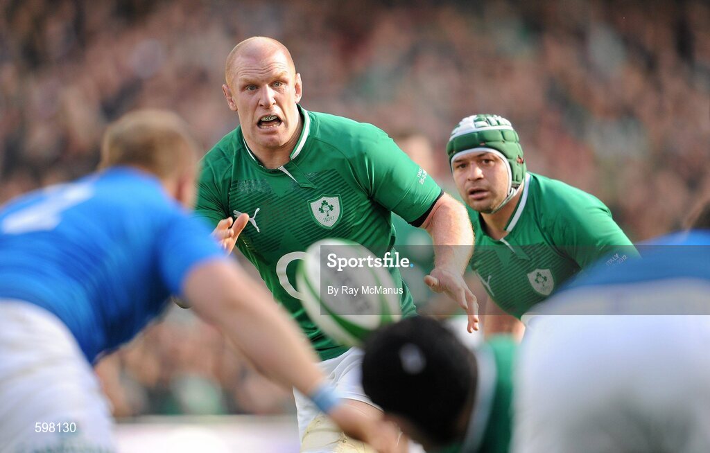 25 February 2012; Ireland captain Paul O'Connell awaits a pass from the ruck. RBS Six Nations Rugby Championship, Ireland v Italy, Aviva Stadium, Lansdowne Road, Dublin. Picture credit: Ray McManus / SPORTSFILE