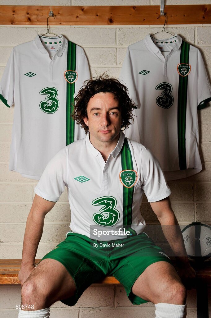 27 February 2012; Three, proud sponsors of the Republic of Ireland football team, today launches the new Umbro Republic of Ireland away jersey. Pictured wearing the new kit is Republic of Ireland player Stephen Hunt. The Three sponsored jersey is available now and will be worn for the first time on the pitch for the Republic of Ireland’s Euro 2012 warm up friendly match against the Czech Republic on Wednesday 29th February. To celebrate the launch, Three is giving away 8 pairs of tickets to the match, just go to www.facebook.com/3Football for more details, terms and conditions and apply. Gannon Park, Malahide, Co. Dublin. Picture credit: David Maher / SPORTSFILE