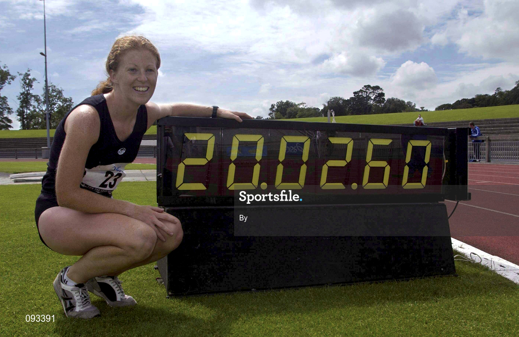 13 July 2002; Gillian O'Sullivan, Farranfore Maine Valley AC, on her way to setting a World Record Time of 20.02.60, subject to ratification by the IAAF, on the track in the Women's 5000m Walk. AAI National Track and Field Championships, Morton Stadium, Santry, Dublin. Athletics. Picture credit; Brendan Moran / SPORTSFILE *EDI*