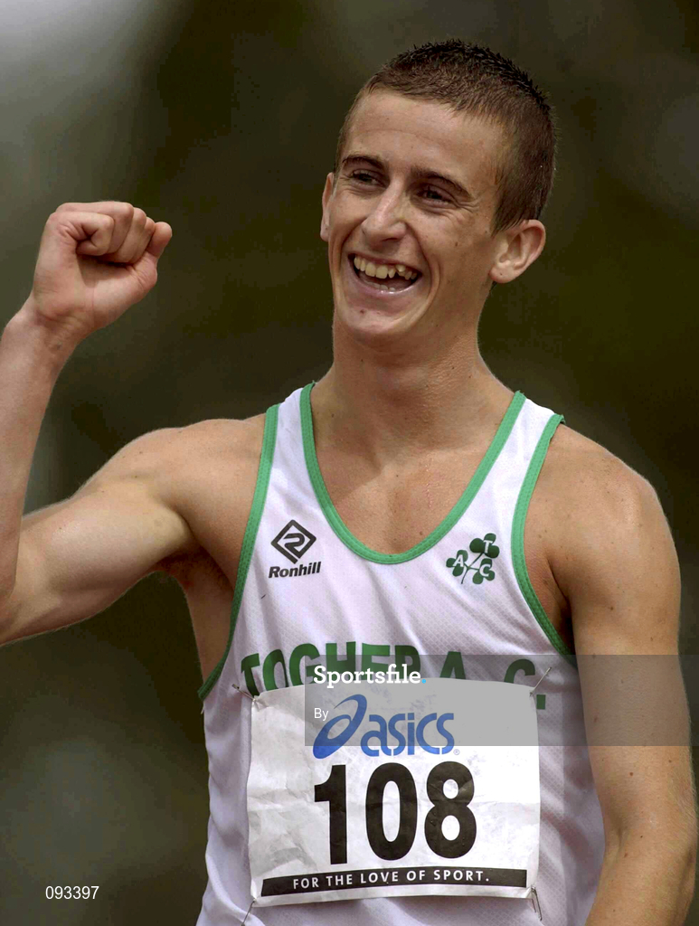 13 July 2002; Robert Heffernan, Togher AC, celebrates after winning the Men's 10000m Walk. AAI National Track and Field Championships, Morton Stadium, Santry, Dublin. Athletics. Picture credit; Brendan Moran / SPORTSFILE *EDI*