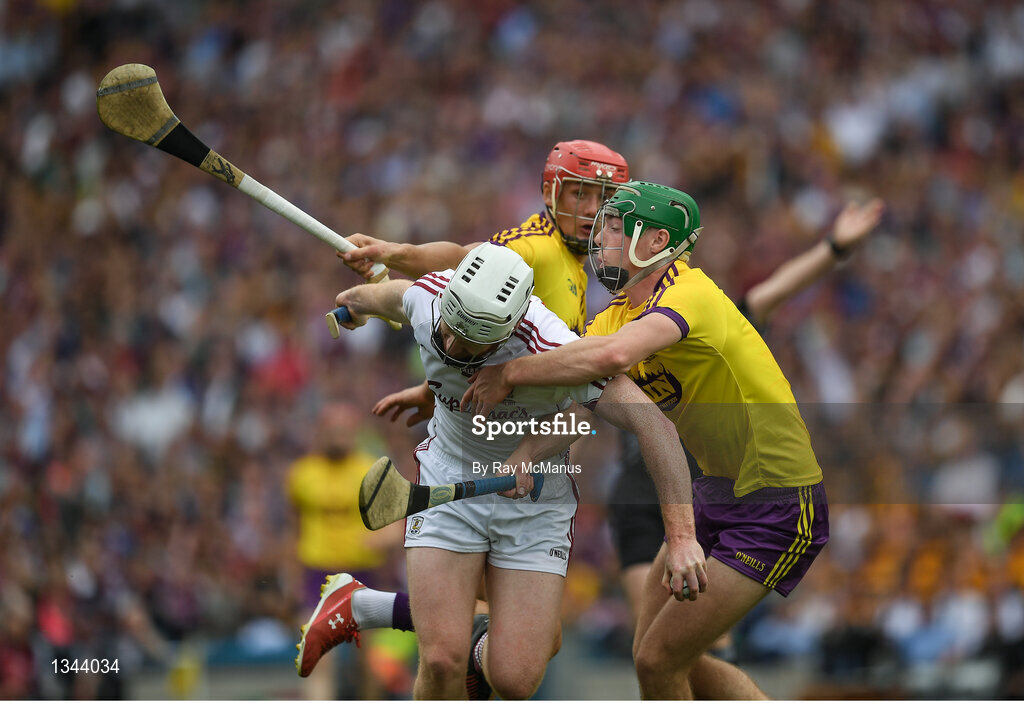 2 July 2017; John Hanbury of Galway in action against Lee Chin and Aidan Nolan of Wexford during the Leinster GAA Hurling Senior Championship Final match between Galway and Wexford at Croke Park in Dublin. Photo by Ray McManus/Sportsfile