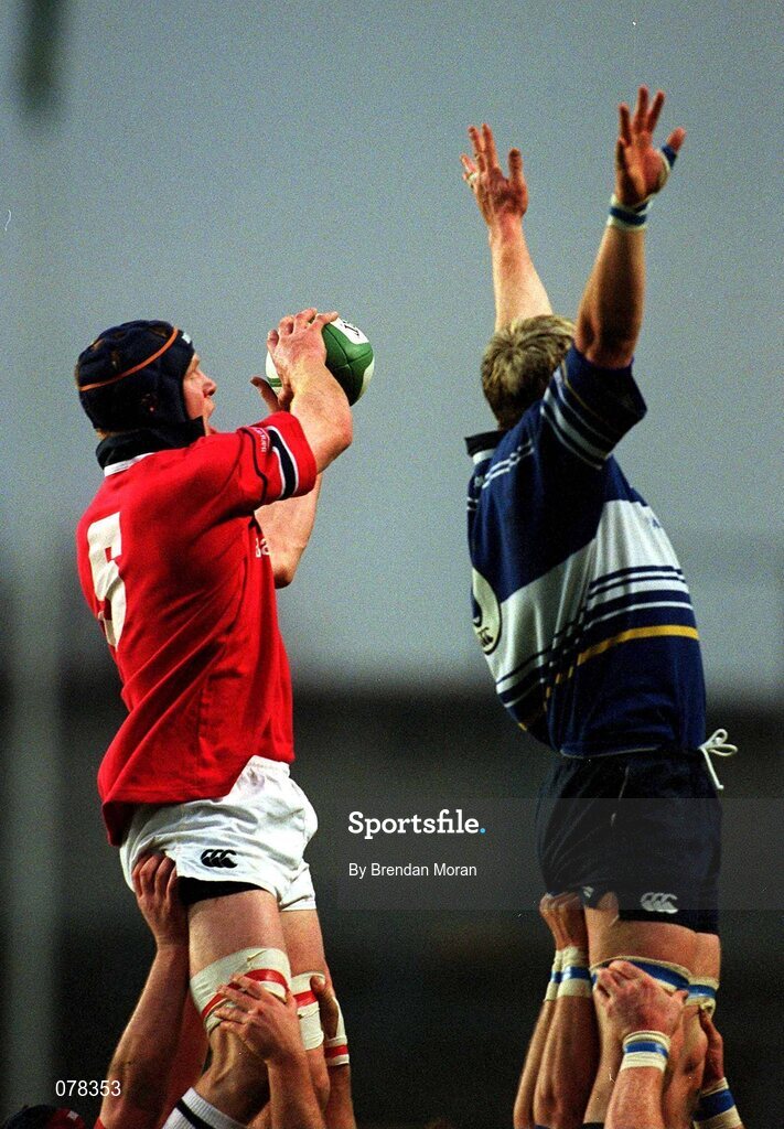 15 December 2001; Paul O'Connell, Munster, takes the ball in the lineout ahead of Leinster's Eric Miller. Leinster v Munster, Celtic League, Final, Lansdowne Road, Dublin. Rugby. Picture credit; Brendan Moran / SPORTSFILE