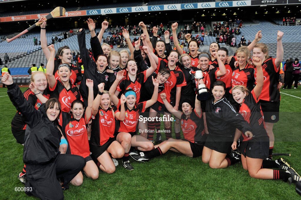 4 March 2012; The Oulart-the-Ballagh players celebrate with the cup. All Ireland Senior Camogie Club Championship Final 2011, Drom/Inch, Tipperary v Oulart-the-Ballagh, Wexford, Croke Park, Dublin. Picture credit: Brian Lawless / SPORTSFILE