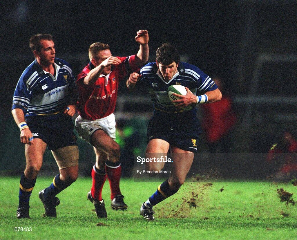 15 December 2001; Shane Horgan, Leinster, in action against, Munster's Mike Predergast. Leinster v Munster, Celtic League, Final, Lansdowne Road, Dublin. Rugby. Picture credit; Brendan Moran / SPORTSFILE