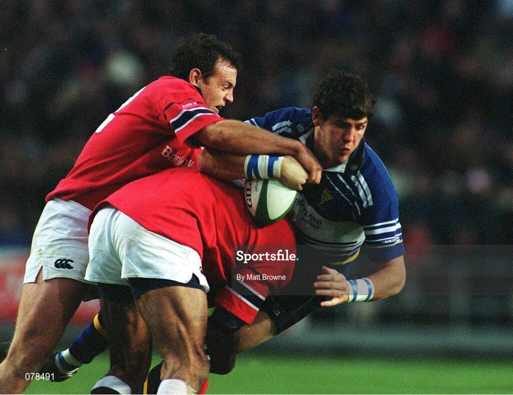15 December 2001; Shane Horgan, Leinster, is tackled by Munster's Rob Henderson and Jim Williams. Leinster v Munster, Celtic League, Final, Lansdowne Road, Dublin. Rugby. Picture credit; Matt Browne / SPORTSFILE