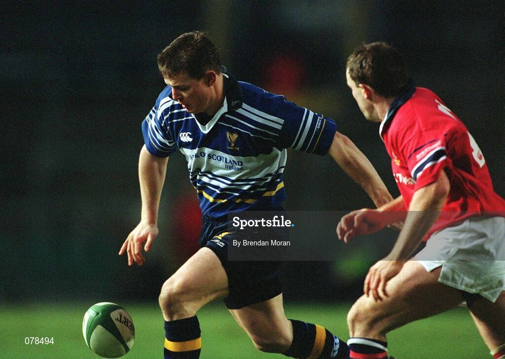 15 December 2001; Brian O'Driscoll, Leinster, in action against Rob Henderson, Munster. Leinster v Munster, Celtic League, Final, Lansdowne Road, Dublin. Rugby. Picture credit; Brendan Moran / SPORTSFILE