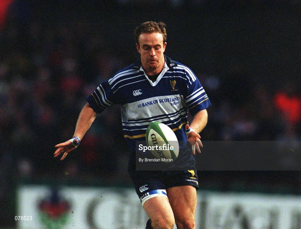 15 December 2001; Denis Hickie, Leinster. Rugby. Picture credit; Brendan Moran / SPORTSFILE