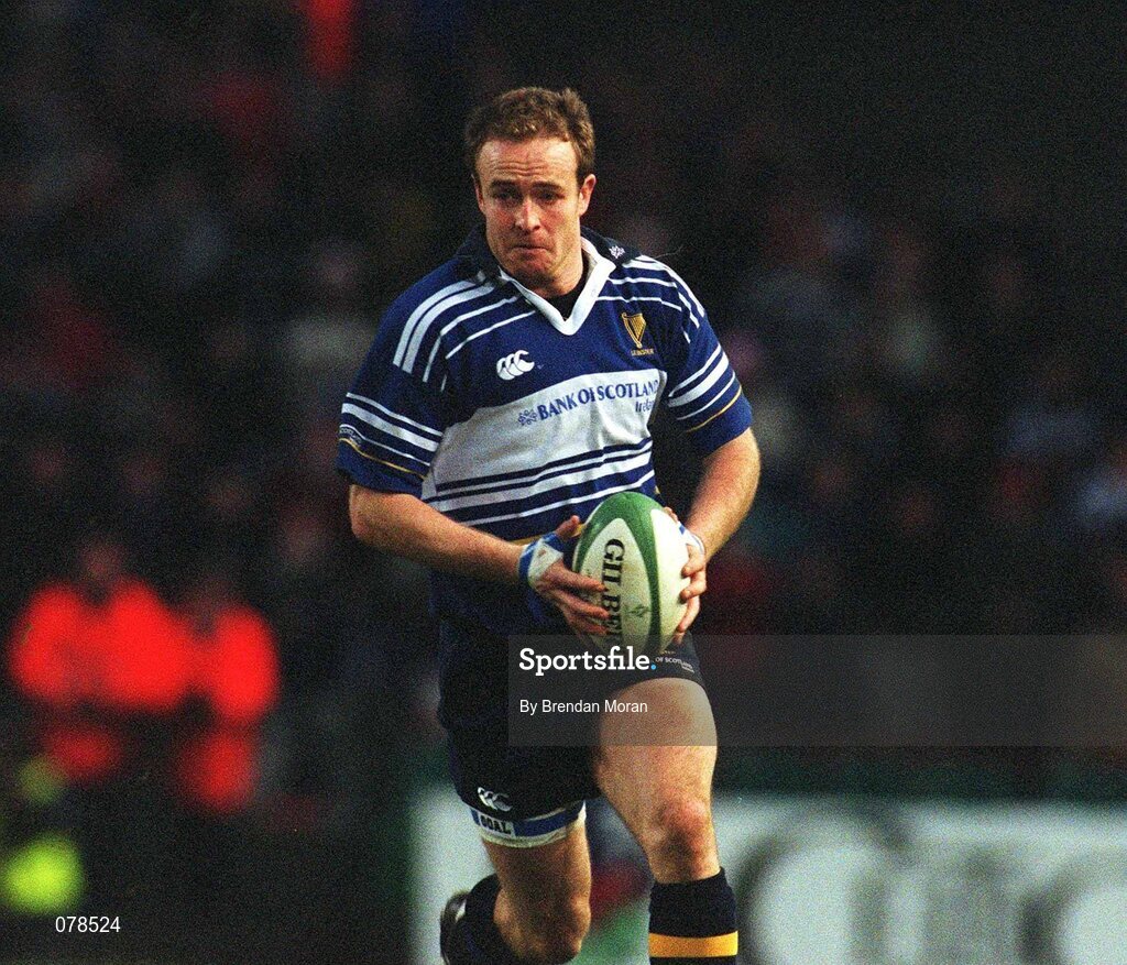 15 December 2001; Denis Hickie, Leinster. Rugby. Picture credit; Brendan Moran / SPORTSFILE