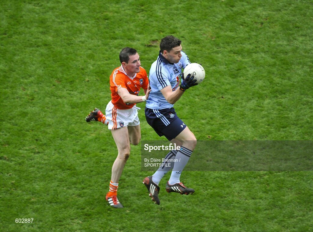11 March 2012; Paddy Andrews, Dublin, in action against Andy Mallon, Armagh. Allianz Football League Division 1, Round 4, Dublin v Armagh, Croke Park, Dublin. Picture credit: Daire Brennan / SPORTSFILE