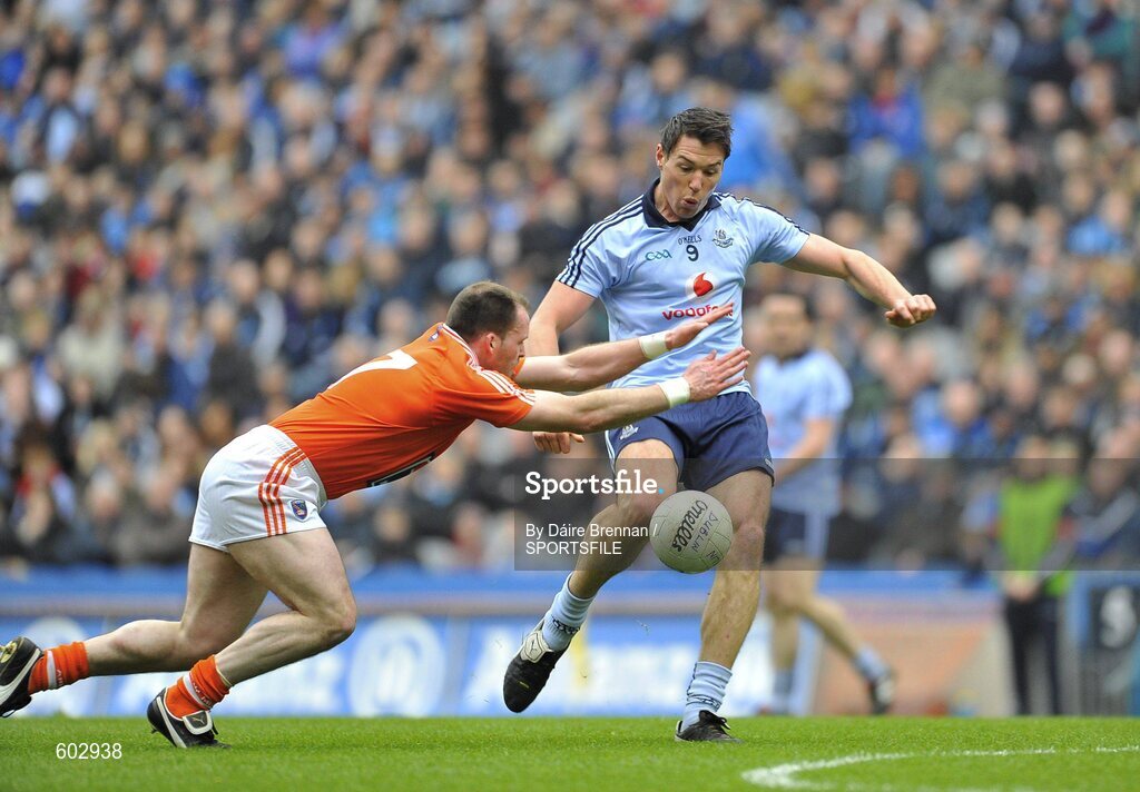 11 March 2012; Eamon Fennell, Dublin, is blocked by Finnian Moriarty, Armagh. Allianz Football League Division 1, Round 4, Dublin v Armagh, Croke Park, Dublin. Picture credit: Daire Brennan / SPORTSFILE