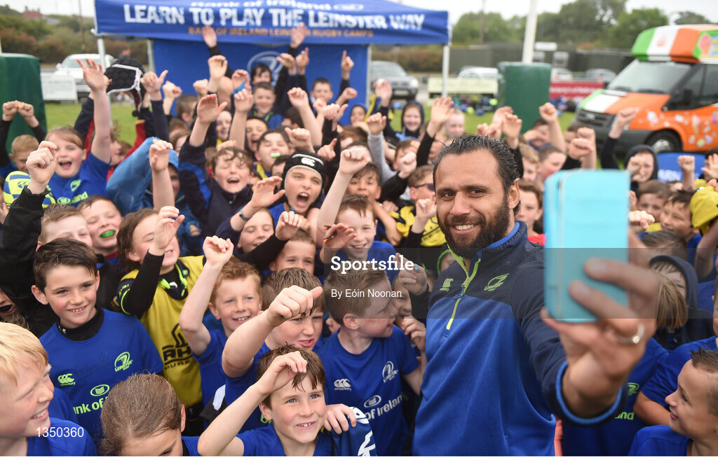 11 July 2017; Isa Nacewa poses for a selfie with young players during the Bank of Ireland Leinster Rugby Summer Camp at Balbriggan RFC in Dublin. Photo by Eóin Noonan/Sportsfile