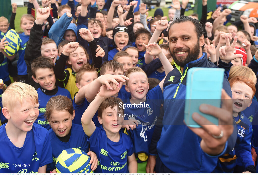 11 July 2017; Isa Nacewa poses for a selfie with young players during the Bank of Ireland Leinster Rugby Summer Camp at Balbriggan RFC in Dublin. Photo by Eóin Noonan/Sportsfile