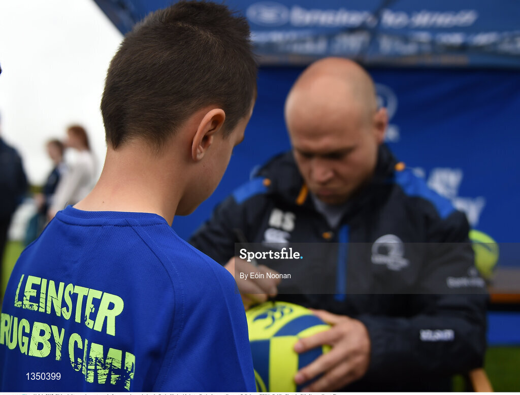 11 July 2017; Richardt Strauss signs autographs for young players during the Bank of Ireland Leinster Rugby Summer Camp at Balbriggan RFC in Dublin. Photo by Eóin Noonan/Sportsfile
