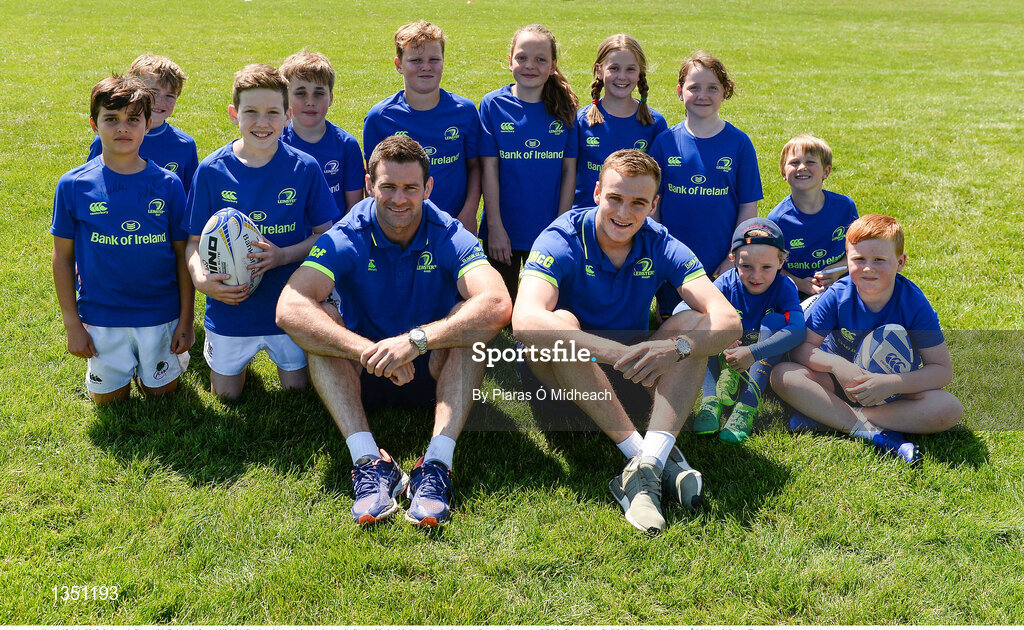 12 July 2017; Leinster's Fergus McFadden, left, and Nick McCarthy with participants during the Bank of Ireland Leinster Rugby Summer Camp at Greystones RFC in Greystones, Co Wicklow. Photo by Piaras Ó Mídheach/Sportsfile