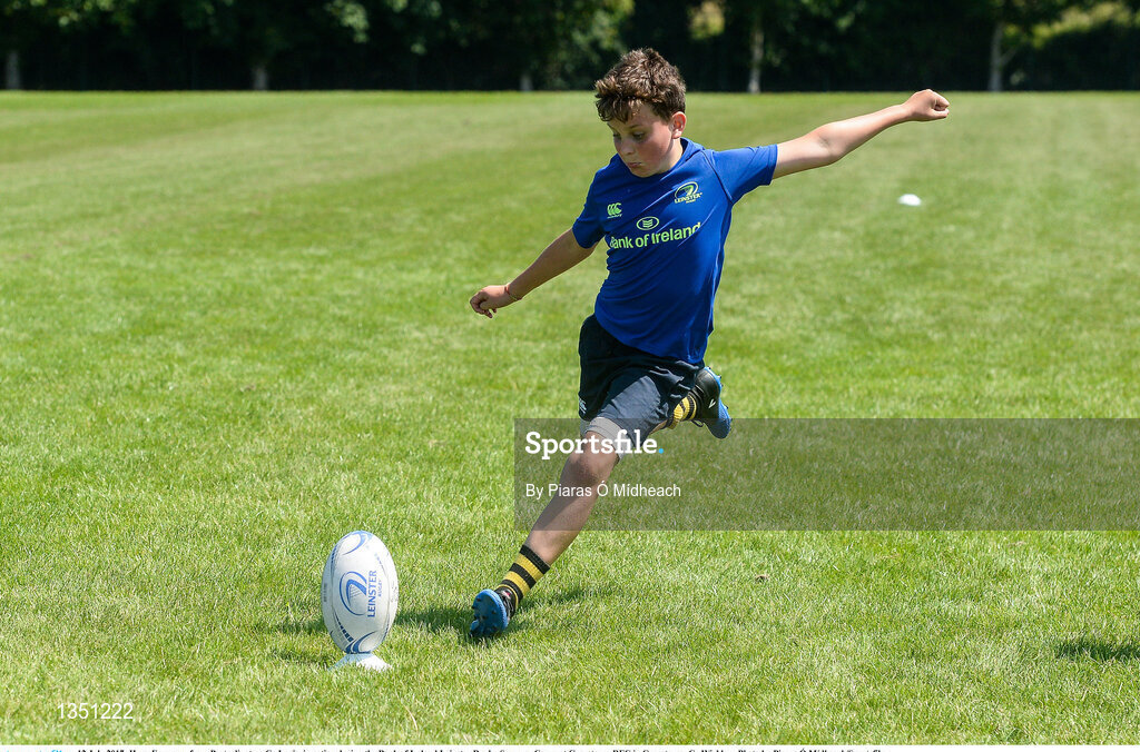 12 July 2017; Hugo Emerson, from Portarlington, Co Laois, in action during the Bank of Ireland Leinster Rugby Summer Camp at Greystones RFC in Greystones, Co Wicklow. Photo by Piaras Ó Mídheach/Sportsfile