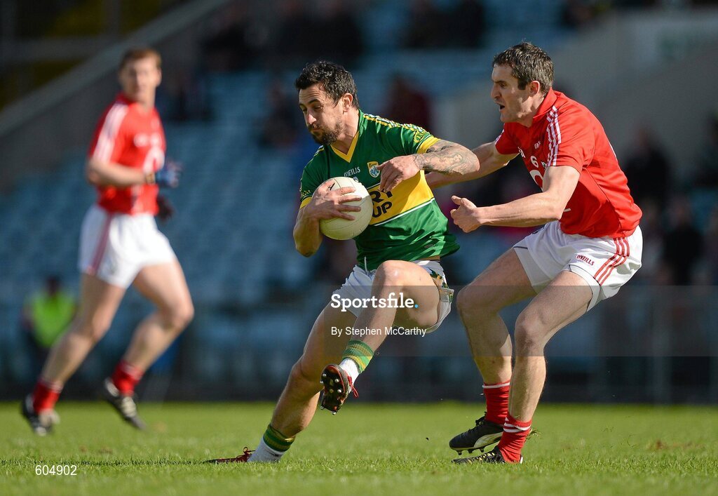 18 March 2012; Paul Galvin, Kerry, in action against Graham Canty, Cork. Allianz Football League, Division 1, Round 5, Cork v Kerry, Pairc Ui Chaoimh, Cork. Picture credit: Stephen McCarthy / SPORTSFILE