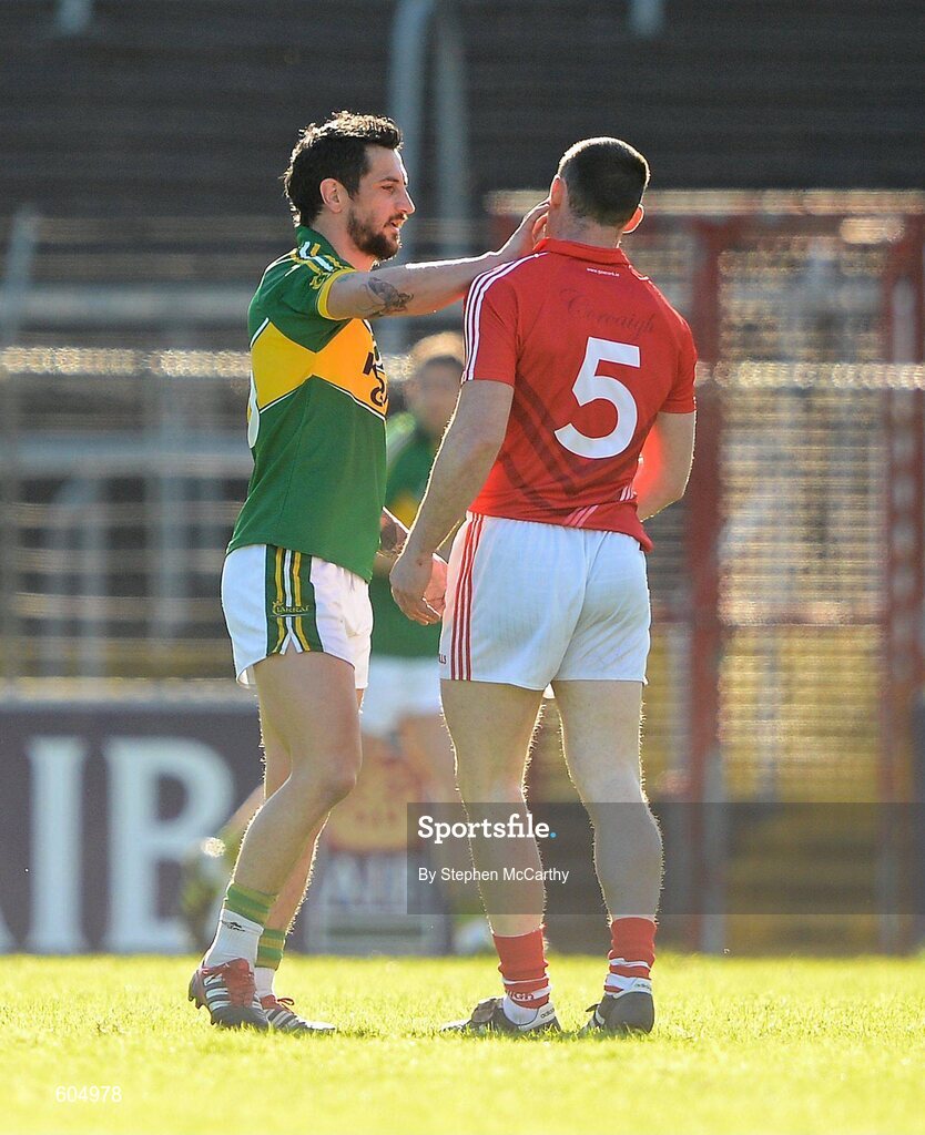 18 March 2012; Noel O'Leary, Cork, and Paul Galvin, Kerry, tussle during the game. Allianz Football League, Division 1, Round 5, Cork v Kerry, Pairc Ui Chaoimh, Cork. Picture credit: Stephen McCarthy / SPORTSFILE