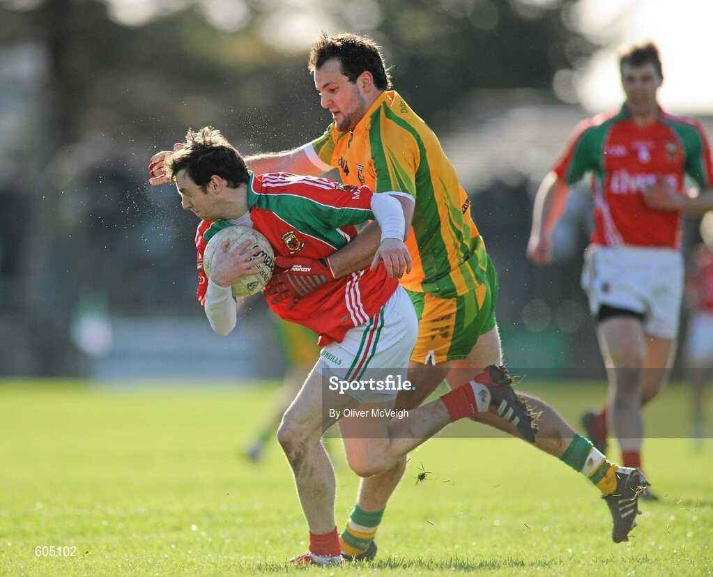 18 March 2012; Keith Higgins, Mayo, in action against Michael Murphy, Donegal. Allianz Football League, Division 1, Round 5, Donegal v Mayo, Fr. Tierney Park, Ballyshannon, Donegal. Picture credit: Oliver McVeigh / SPORTSFILE