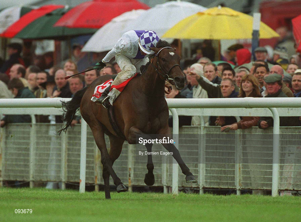 30 June 2002; Marionnaud, with Kevin Manning up, on the their way to win the John Roarty Memorial Scurry Handicap at The Curragh Racecourse in Kildare. Photo by Damien Eagers/Sportsfile