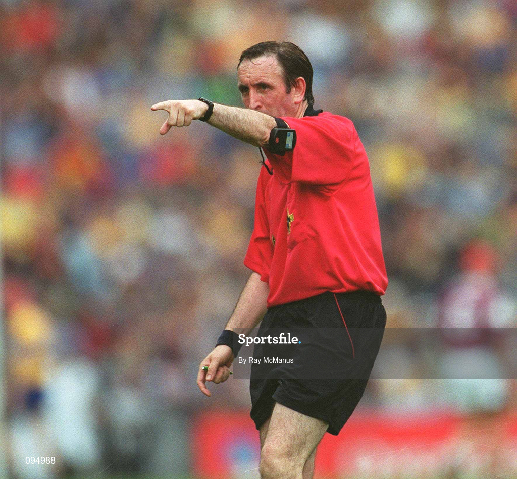 28 July 2002; Referee Willie Barrett during the Guinness All-Ireland Senior Hurling Championship Quarter-Final match between Clare and Galway at Croke Park. Photo by Ray McManus/Sportsfile