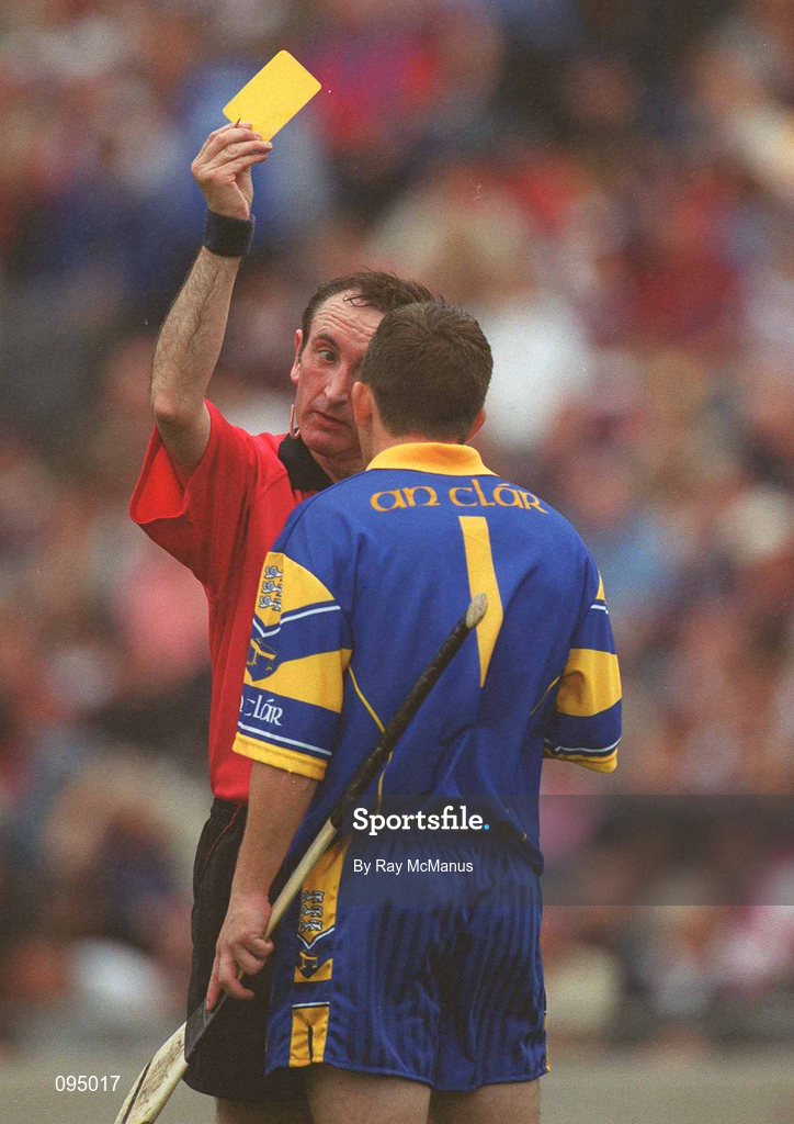 28 July 2002; Clare goalkeeper David Fitzgerald is booked by referee Willie Barrett for remonstrating with an umpire during the Guinness All-Ireland Senior Hurling Championship Quarter-Final match between Clare and Galway at Croke Park. Photo by Ray McManus/Sportsfile