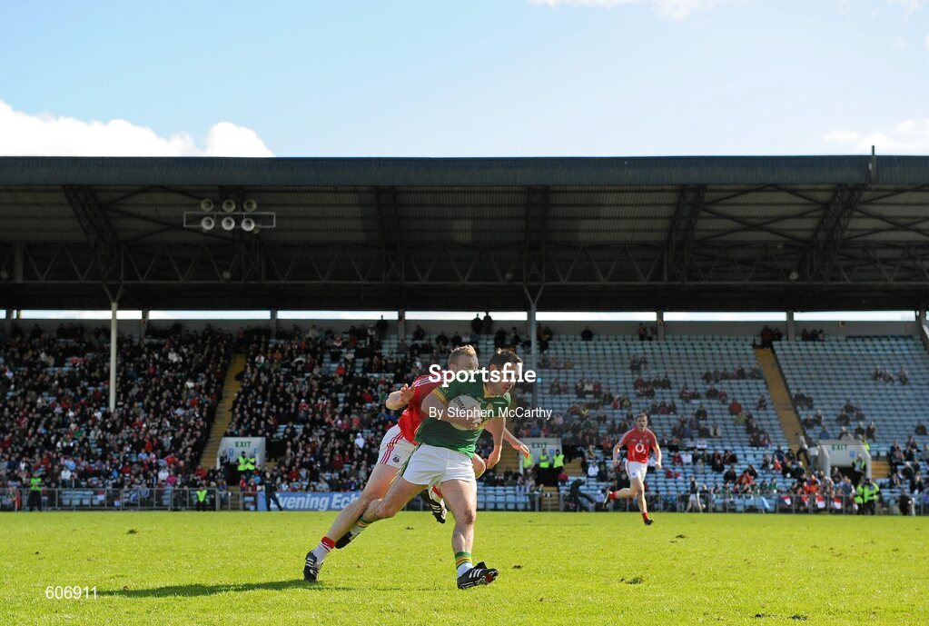 18 March 2012; Declan O'Sullivan, Kerry, is tackled by Michael Shields, Cork. Allianz Football League, Division 1, Round 5, Cork v Kerry, Pairc Ui Chaoimh, Cork. Picture credit: Stephen McCarthy / SPORTSFILE