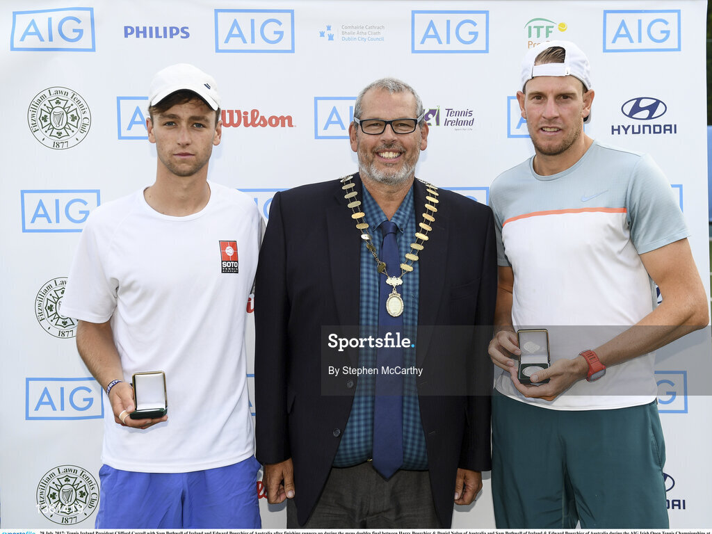 28 July 2017; Tennis Ireland President Clifford Carroll with Sam Bothwell of Ireland and Edward Bourchier of Australia after finishing runners up during the mens doubles final between Harry Bourchier & Daniel Nolan of Australia and Sam Bothwell of Ireland & Edward Bourchier of Australia during the AIG Irish Open Tennis Championships at Fitzwilliam Lawn Tennis Club in Dublin. Photo by Stephen McCarthy/Sportsfile