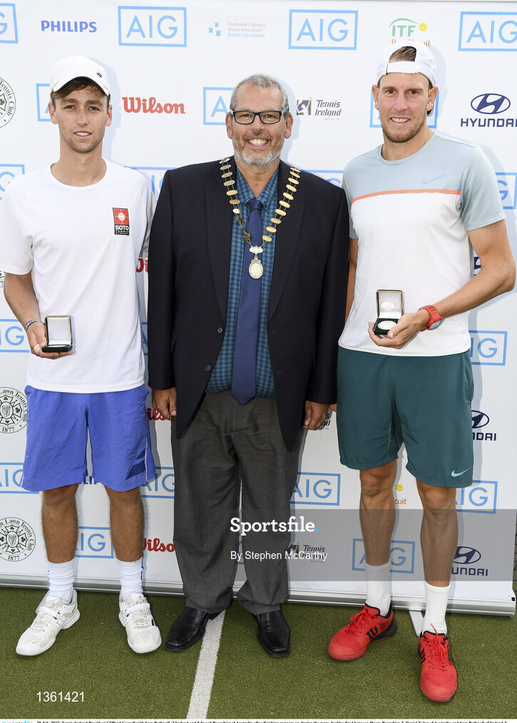 28 July 2017; Tennis Ireland President Clifford Carroll with Sam Bothwell of Ireland and Edward Bourchier of Australia after finishing runners up during the mens doubles final between Harry Bourchier & Daniel Nolan of Australia and Sam Bothwell of Ireland & Edward Bourchier of Australia during the AIG Irish Open Tennis Championships at Fitzwilliam Lawn Tennis Club in Dublin. Photo by Stephen McCarthy/Sportsfile