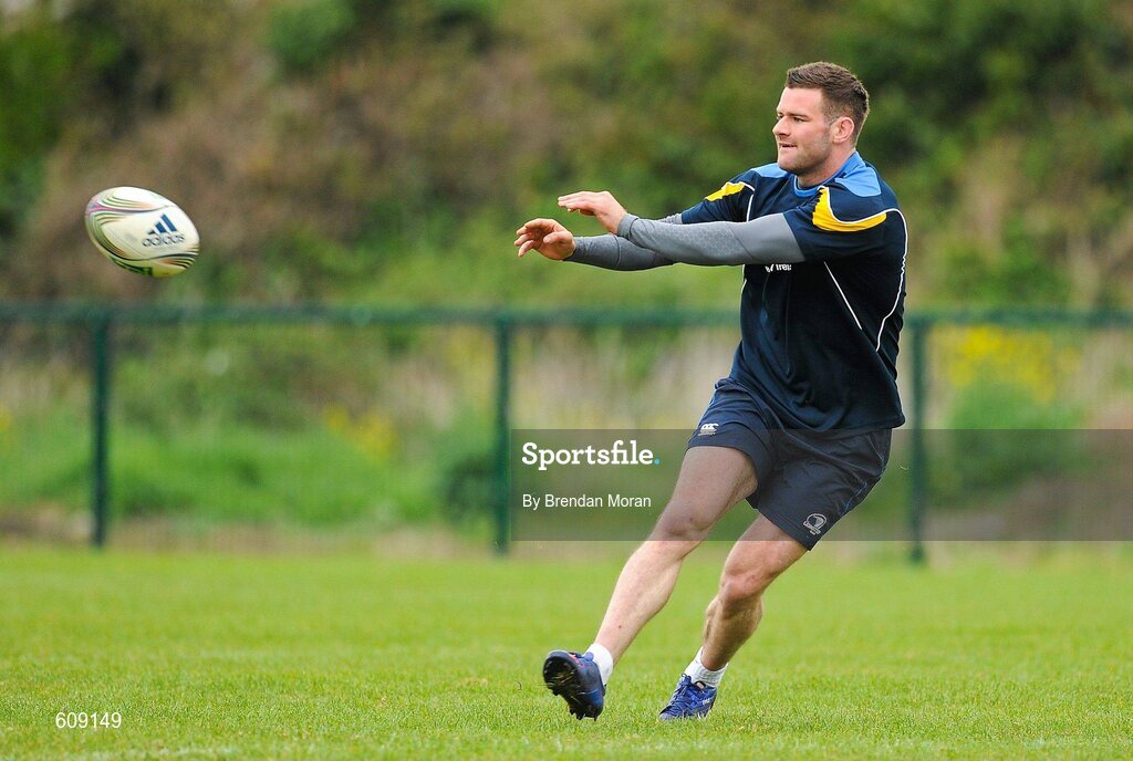 2 April 2012; Leinster's Fergus McFadden in action during squad training ahead of their side's Heineken Cup Quarter-Final game against Cardiff Blues on Saturday. Leinster Rugby Squad Training. UCD, Belfield, Dublin. Picture credit: Brendan Moran / SPORTSFILE