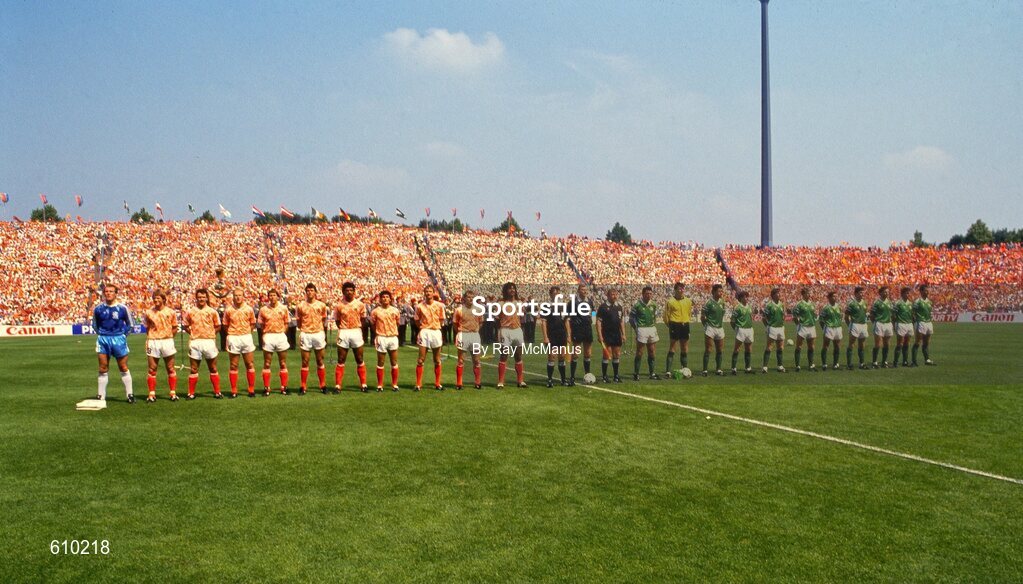 18 June 1988; The Republic of Ireland and Netherlands teams prior to the UEFA European Football Championship Finals Group B match between Republic of Ireland and Netherlands at Parkstadion in Gelsenkirchen, Germany. Photo by Ray McManus/Sportsfile