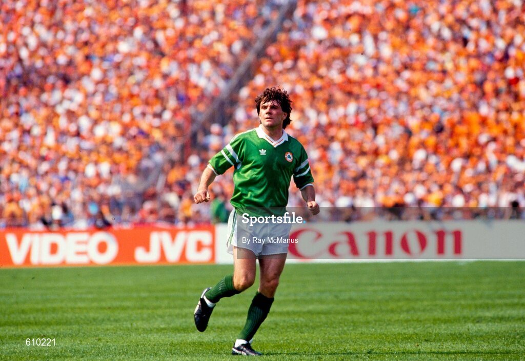 18 June 1988; Ray Houghton of Republic of Ireland during the UEFA European Football Championship Finals Group B match between Republic of Ireland and Netherlands at Parkstadion in Gelsenkirchen, Germany. Photo by Ray McManus/Sportsfile