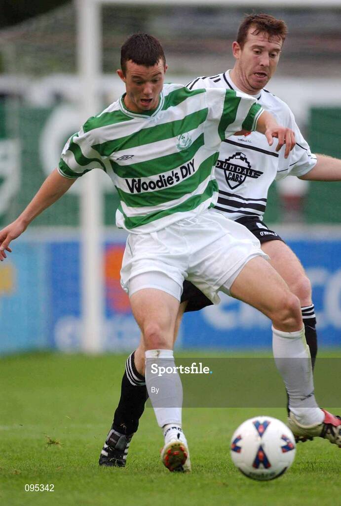 30 July 2002; Noel Hunt, Shamrock Rovers, in action against Dundalk's Donal Broughan. Shamrock Rovers v Dundalk, FAI Carlsberg Senior Cup, second round reply, Tolka Park, Dublin. Soccer. Picture credit; David Maher / SPORTSFILE *EDI*