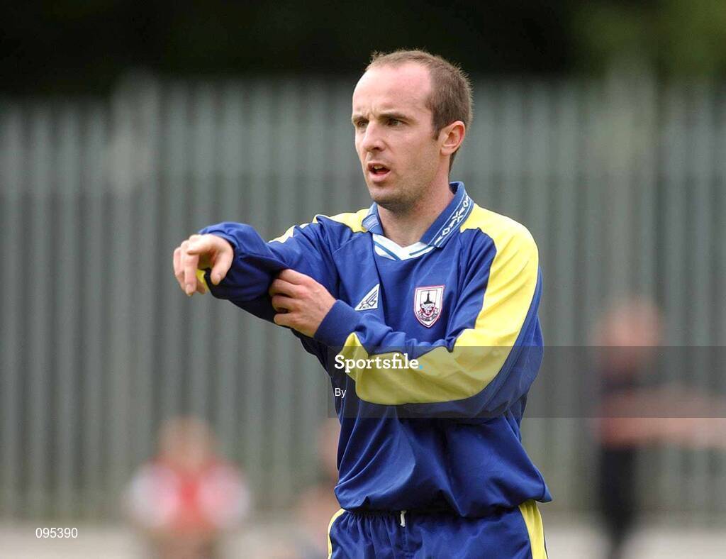 28 July 2002; Alan Kirby, Longford Town. Soccer. Picture credit; David Maher / SPORTSFILE    *EDI*