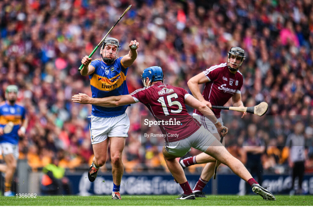 6 August 2017; Dan McCormack of Tipperary in action against Conor Cooney of Galway during the GAA Hurling All-Ireland Senior Championship Semi-Final match between Galway and Tipperary at Croke Park in Dublin. Photo by Ramsey Cardy/Sportsfile