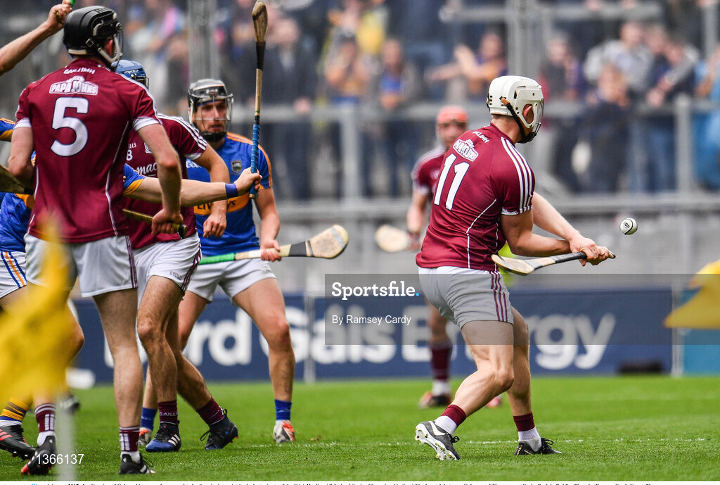 6 August 2017; Joe Canning of Galway hits over what proved to be the winning point in the last minute of the GAA Hurling All-Ireland Senior Championship Semi-Final match between Galway and Tipperary at Croke Park in Dublin. Photo by Ramsey Cardy/Sportsfile