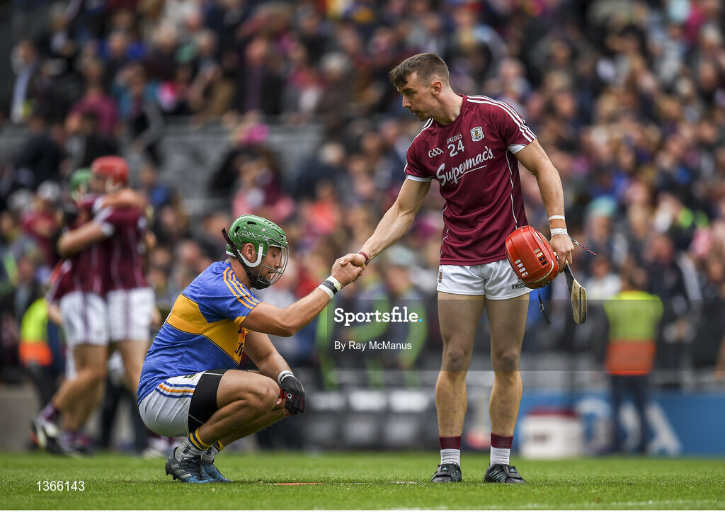 6 August 2017; Shane Moloney of Galway shakes hands with James Barry of Tipperary after the GAA Hurling All-Ireland Senior Championship Semi-Final match between Galway and Tipperary at Croke Park in Dublin. Photo by Ray McManus/Sportsfile