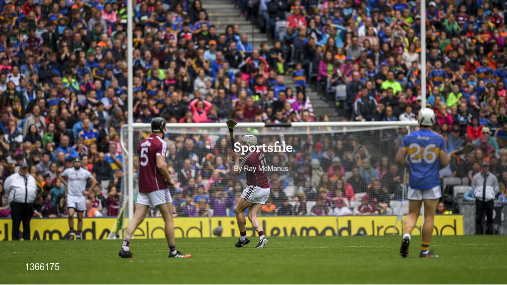 6 August 2017; Joe Canning of Galway takes a late free which ultimately went wide during the GAA Hurling All-Ireland Senior Championship Semi-Final match between Galway and Tipperary at Croke Park in Dublin. Photo by Ray McManus/Sportsfile