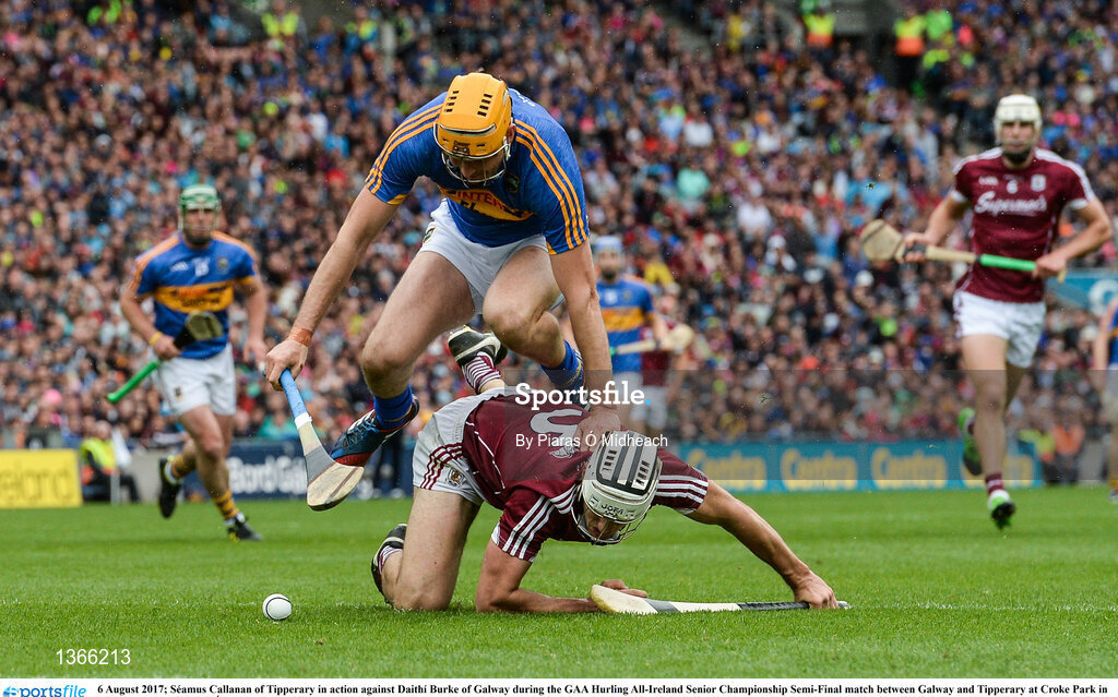 6 August 2017; Séamus Callanan of Tipperary in action against Daithí Burke of Galway during the GAA Hurling All-Ireland Senior Championship Semi-Final match between Galway and Tipperary at Croke Park in Dublin. Photo by Piaras Ó Mídheach/Sportsfile