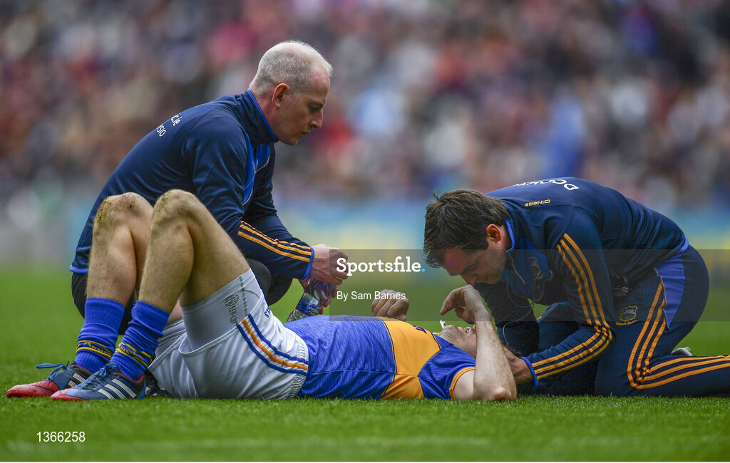 6 August 2017; Seamus Callanan of Tipperary receives treatment during the GAA Hurling All-Ireland Senior Championship Semi-Final match between Galway and Tipperary at Croke Park in Dublin. Photo by Sam Barnes/Sportsfile