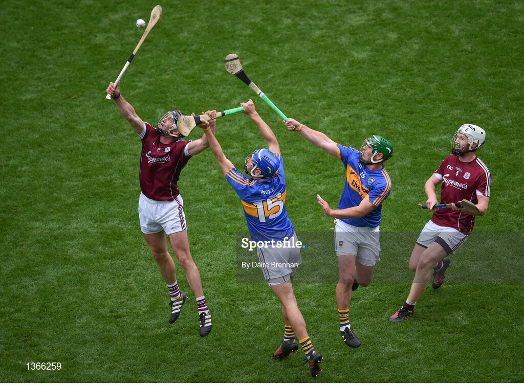 6 August 2017; Séamus Callanan of Tipperary in action against Gearóid McInerney of Galway during the GAA Hurling All-Ireland Senior Championship Semi-Final match between Galway and Tipperary at Croke Park in Dublin. Photo by Daire Brennan/Sportsfile